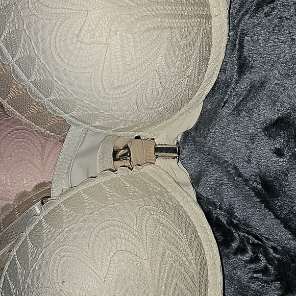 Rene Rofe - extreme push up front closure bra 34A - Picture 7 of 7